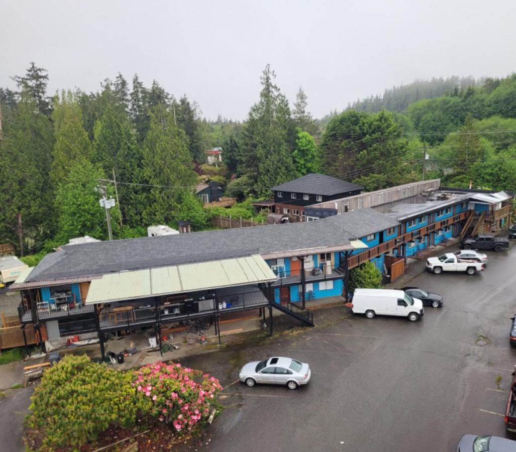 Meares Vista Inn Tofino Exterior photo